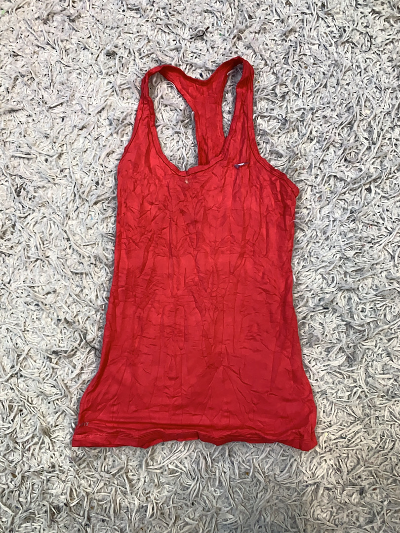 Débardeur rouge pour femmes