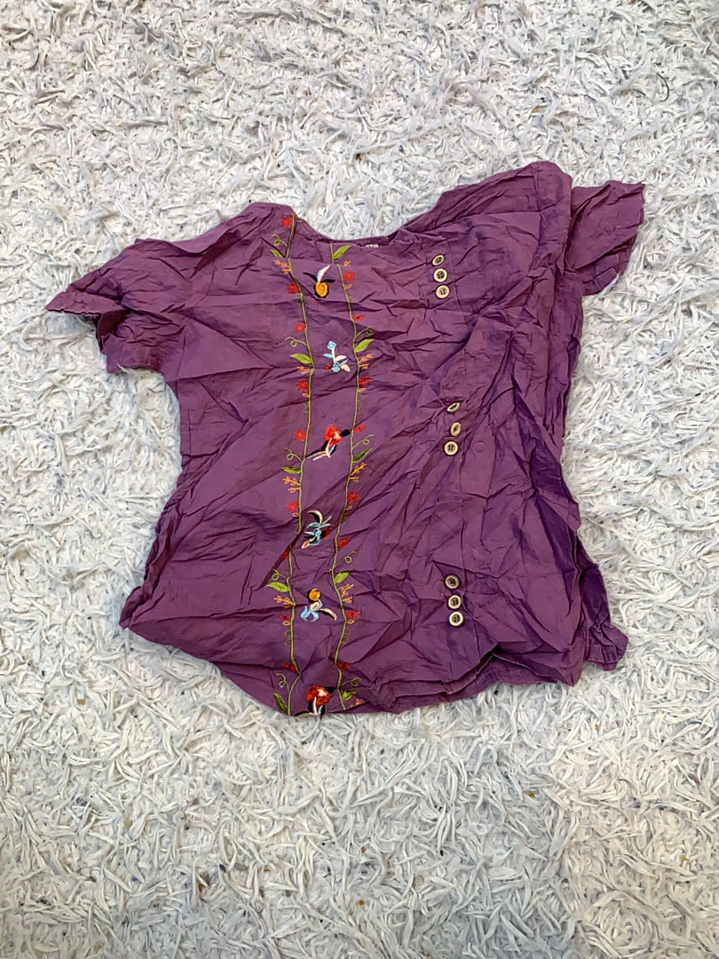 Blouse brodée pour femmes