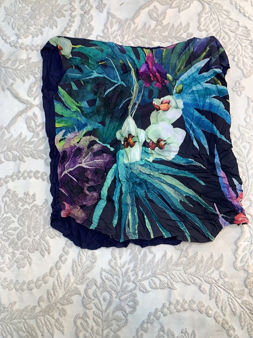 Designer Scarf Bundle ESTA Daisy Fuentes Banana Re..