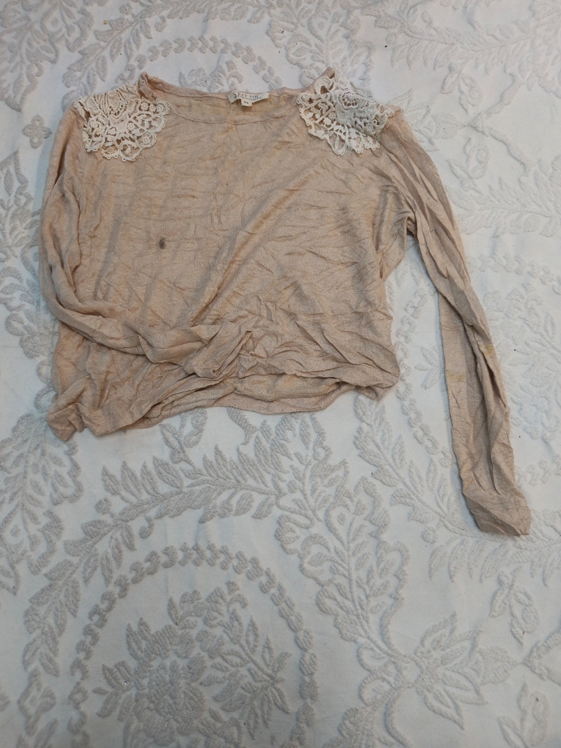 C'EST TOI Blouse à manches longues avec épaulettes..