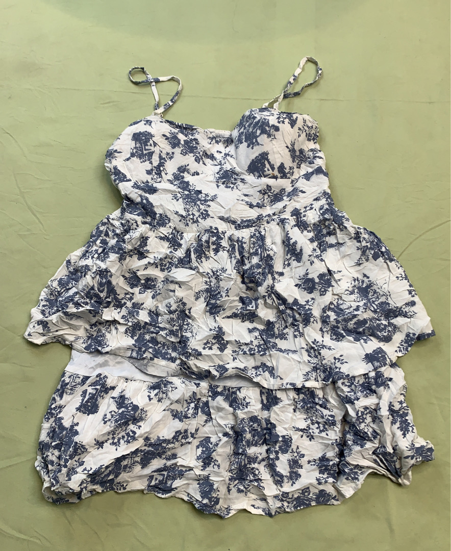 Robe à volants floraux