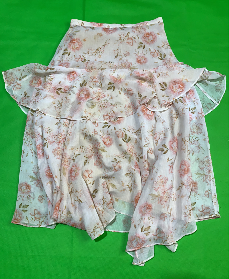 Blusa Floral com Rendas