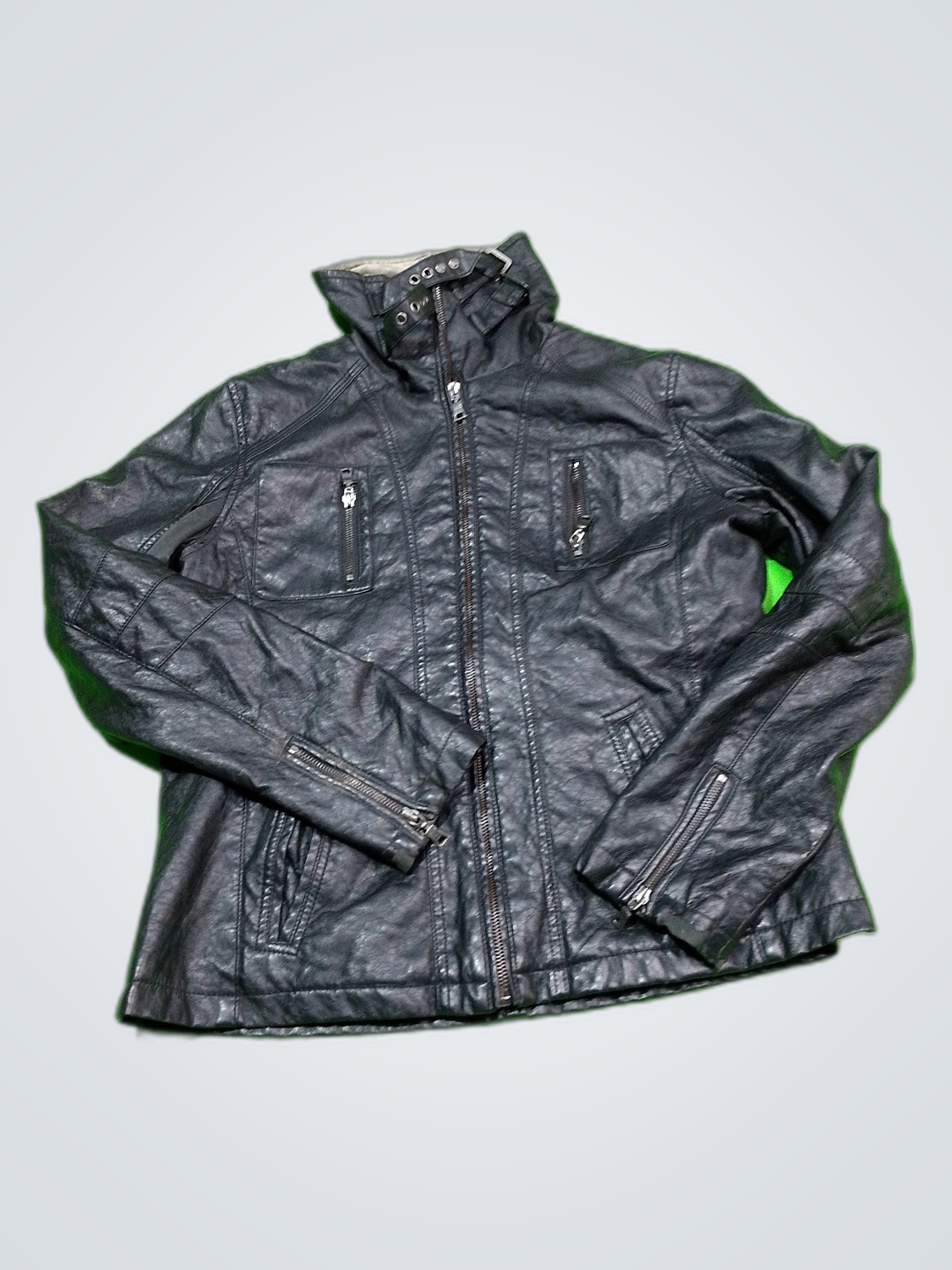 Chaqueta de cuero con capucha negra Brave Soul