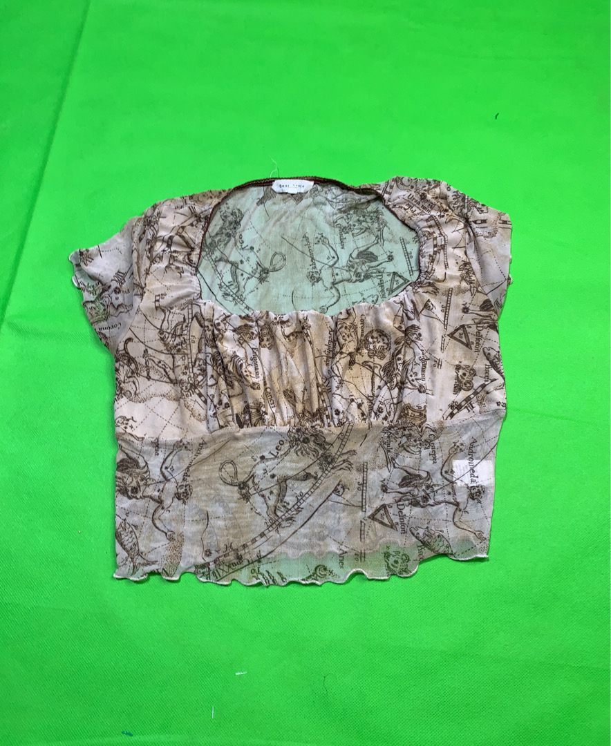 ベアダンスプリントブラウス