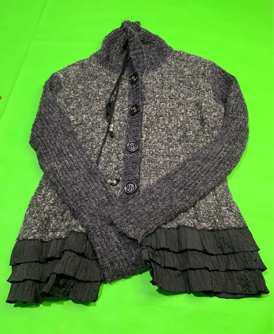 Escalade Grey Knit Cardigan