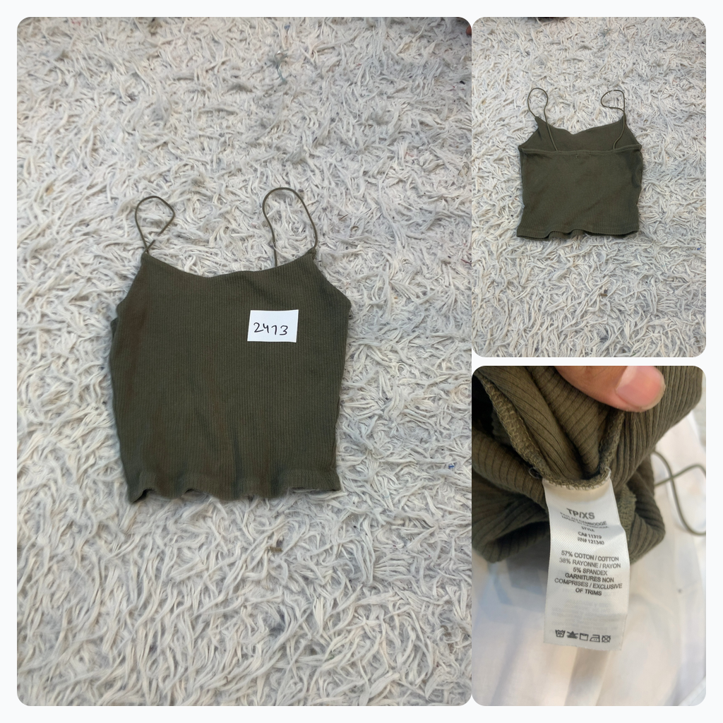 Top in raso verde oliva