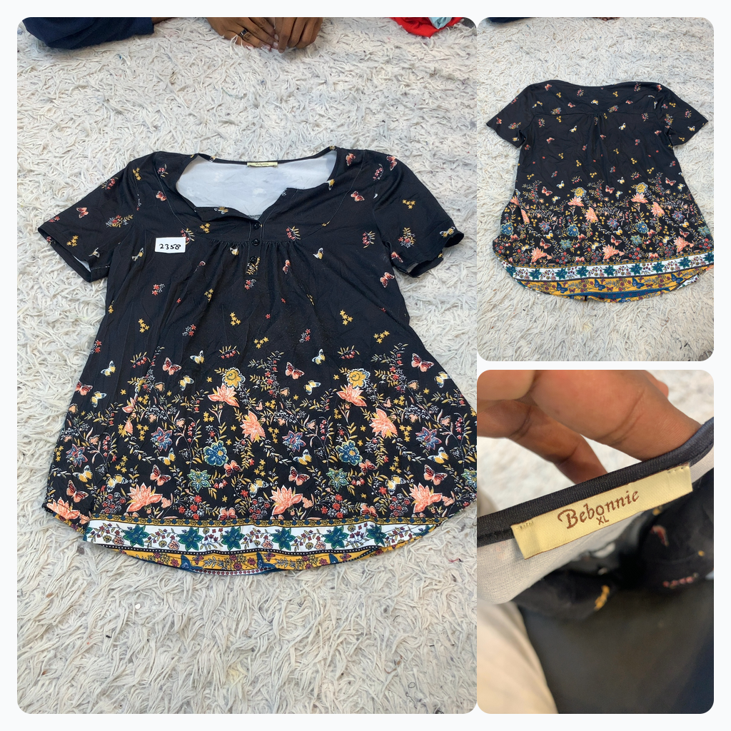 Blusa con stampa floreale