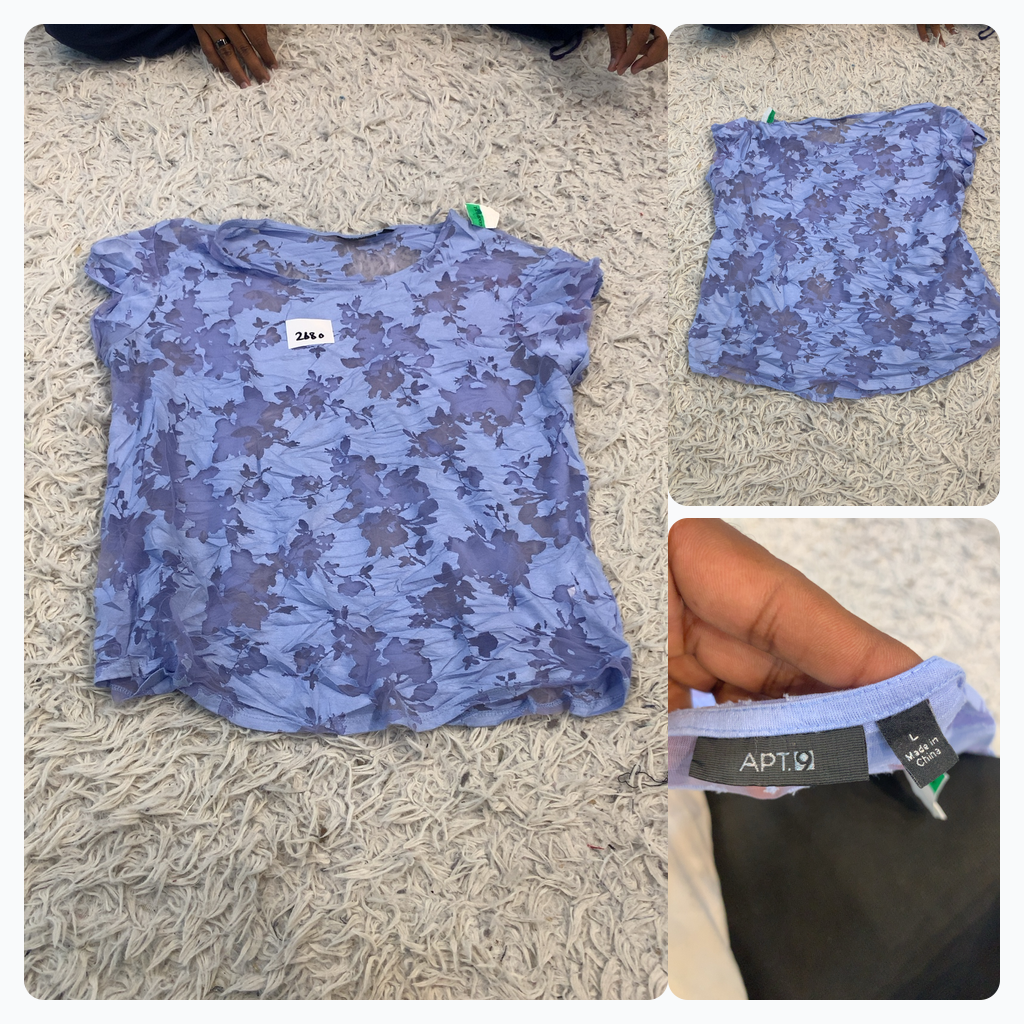 Camiseta com estampa floral Apt. 9
