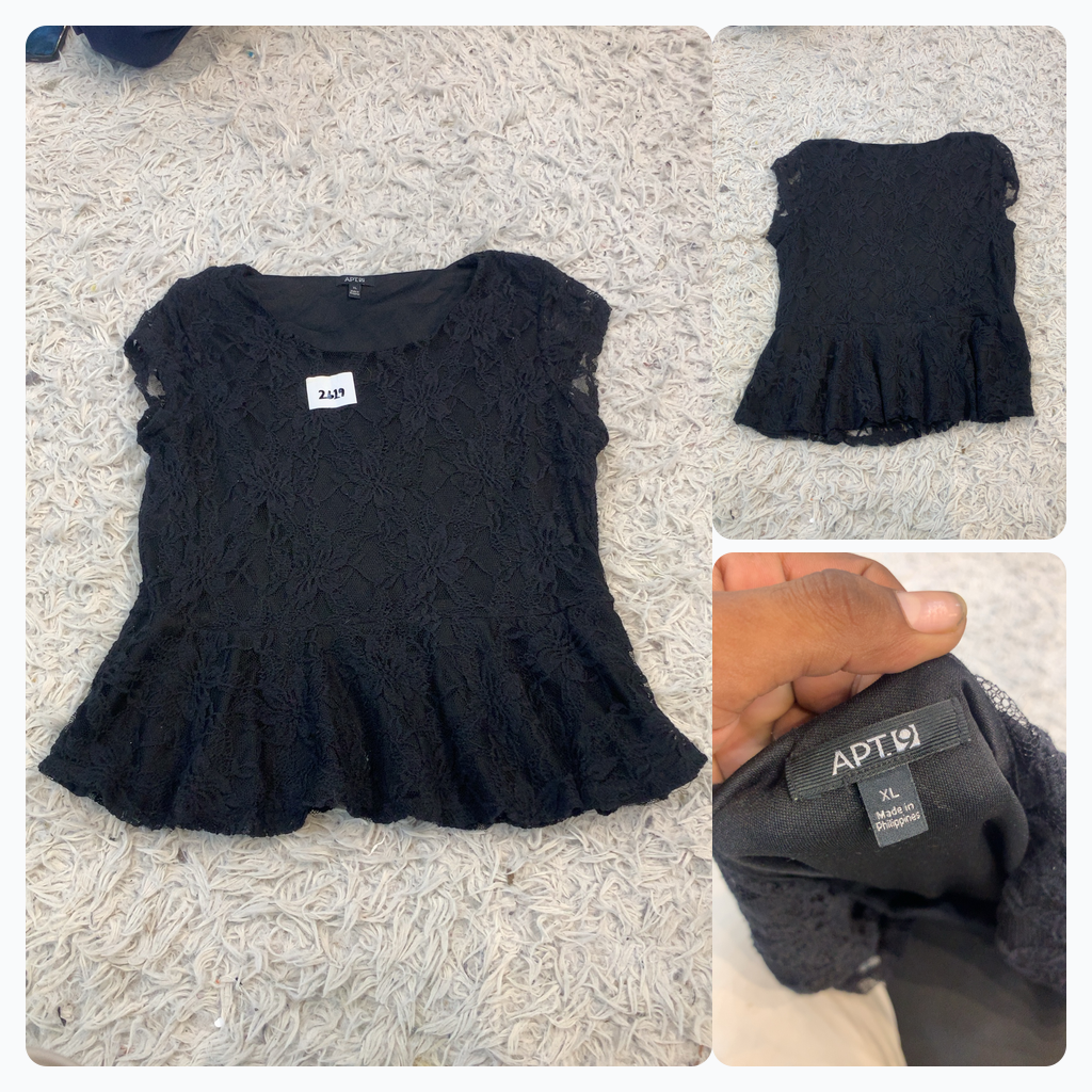 Apt. 9 Top Peplum em Renda Preta