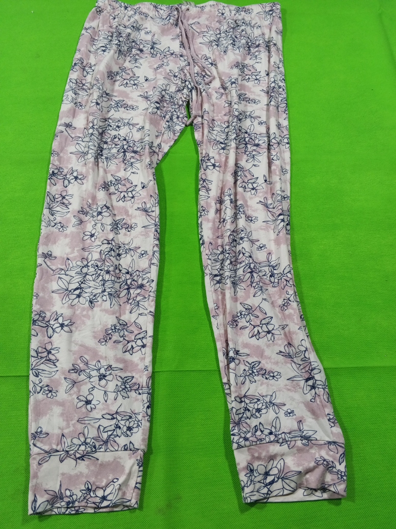 Pantalones de lounge con estampado floral de Jessica Simpson