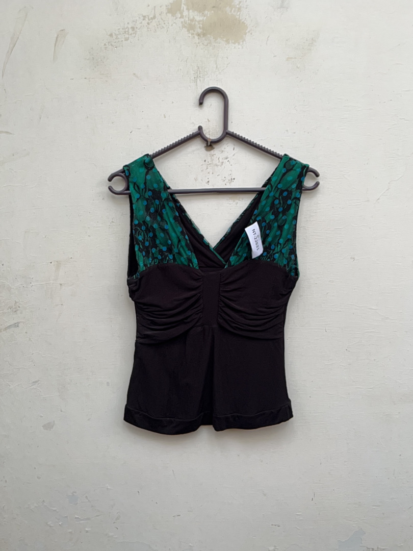 Frauenmode-Bundle 12 Stück Oberteile Kleider Dress..