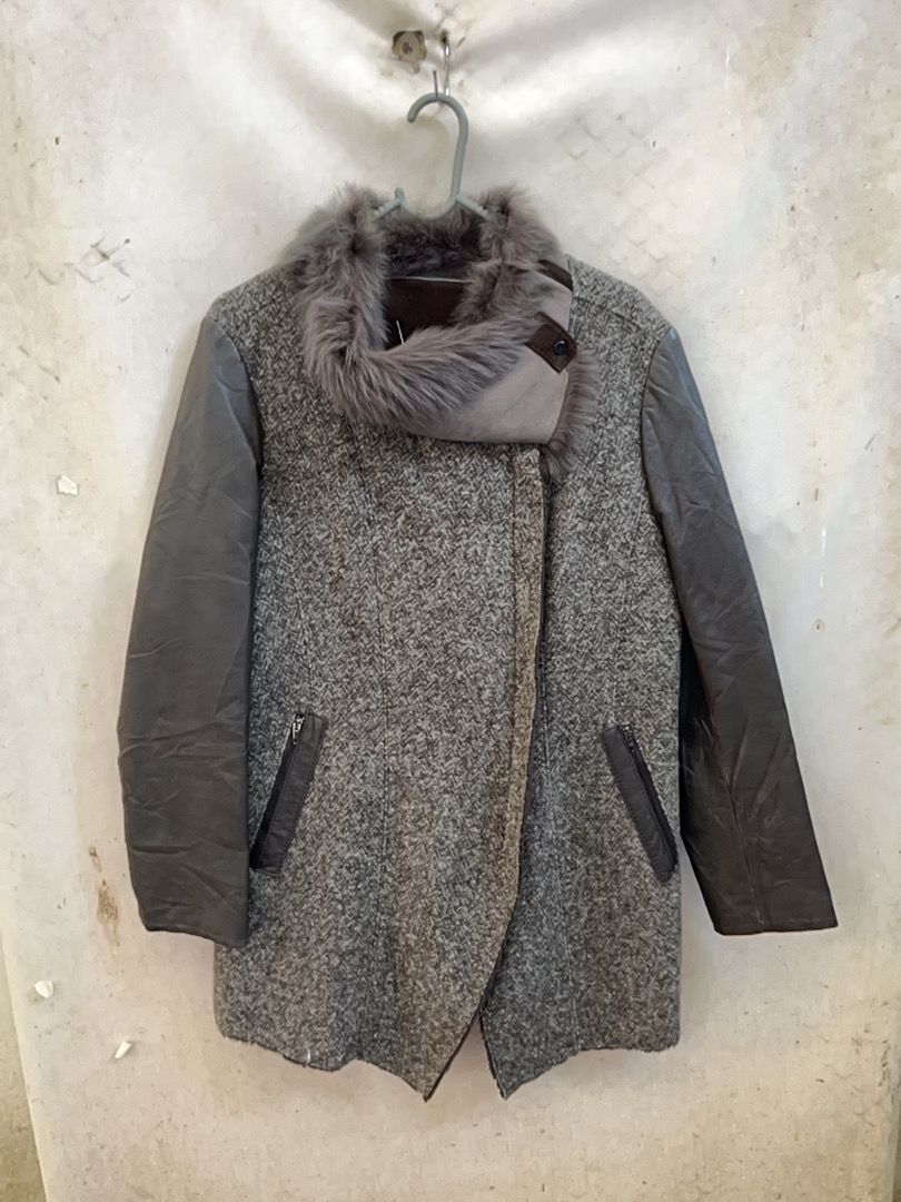 Grey Wool Blend Jacket with Leather Sleeves and Fu..