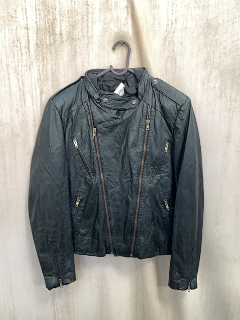 Jaqueta de Couro Sem Marca