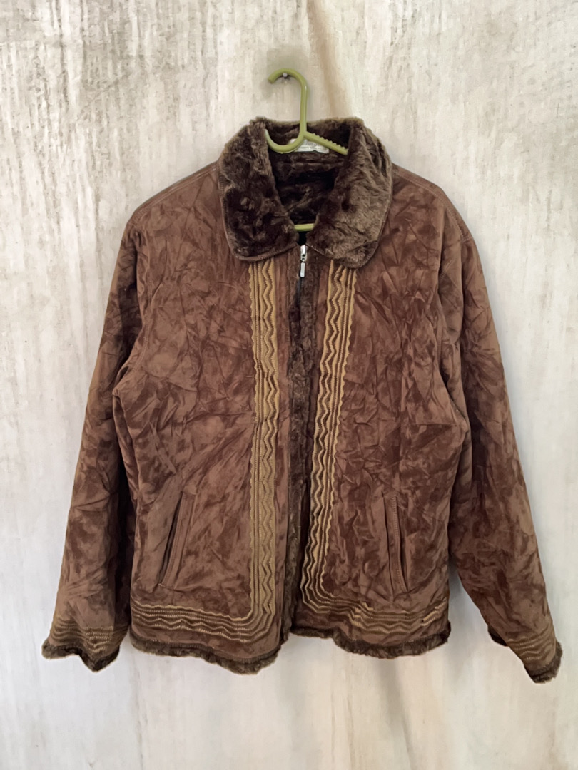 Mila Schön Wildlederfell-Kragenjacke