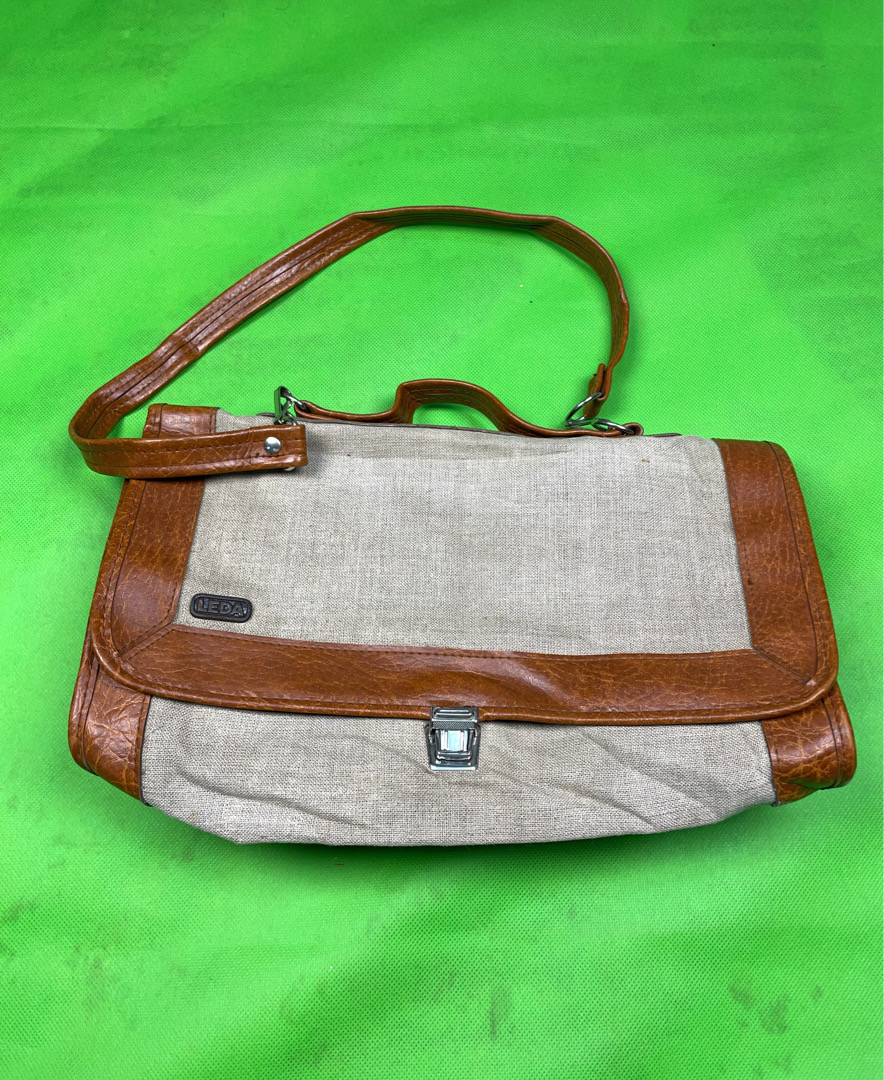 LEDA Canvas and Leather Shoulder Bag