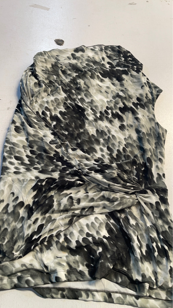Relativity Printed Sleeveless Top