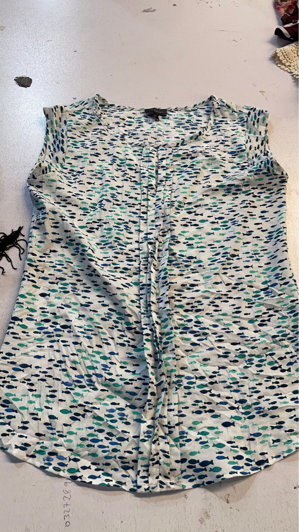 La Blusa Sin Mangas Limitada con Estampado de Pece..