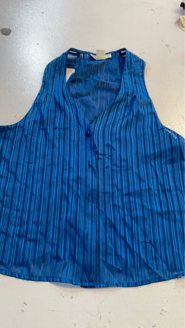 Blusa sin mangas a rayas azules