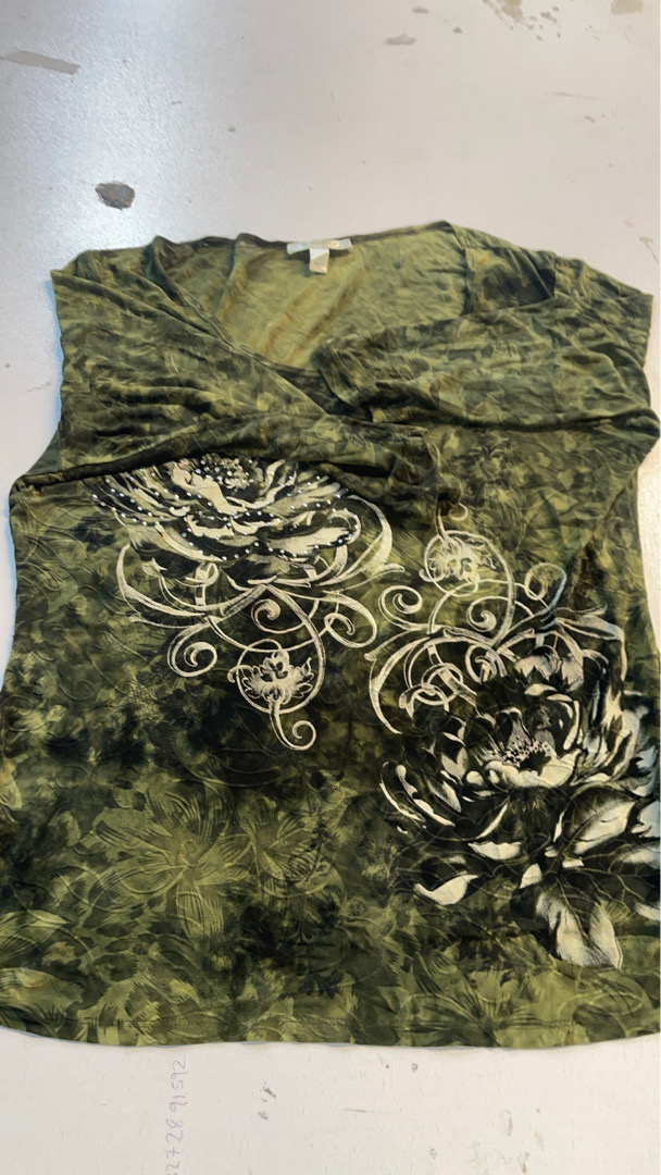 dressbarn grünes Blumenmuster-Top