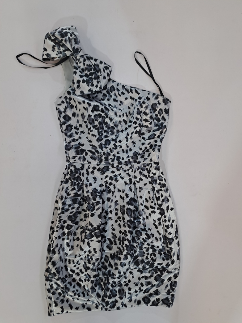 Robe mini à une épaule B. Darlin