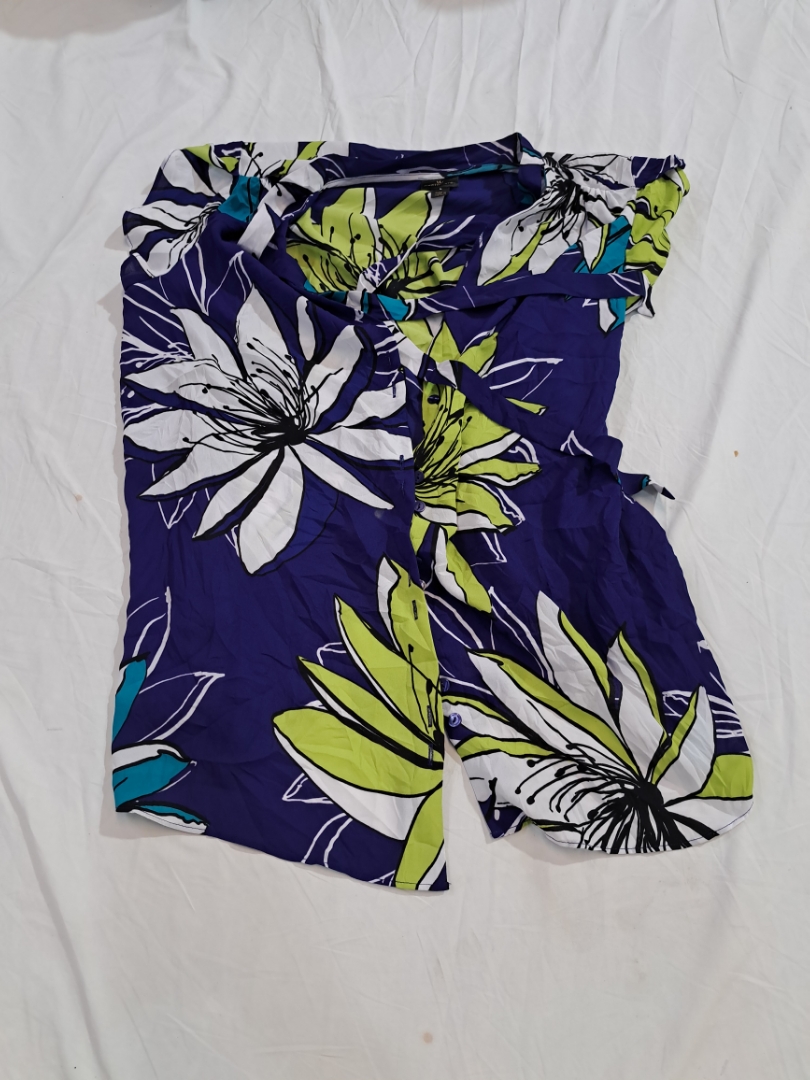 Worthington Floral Button-Up Shirt