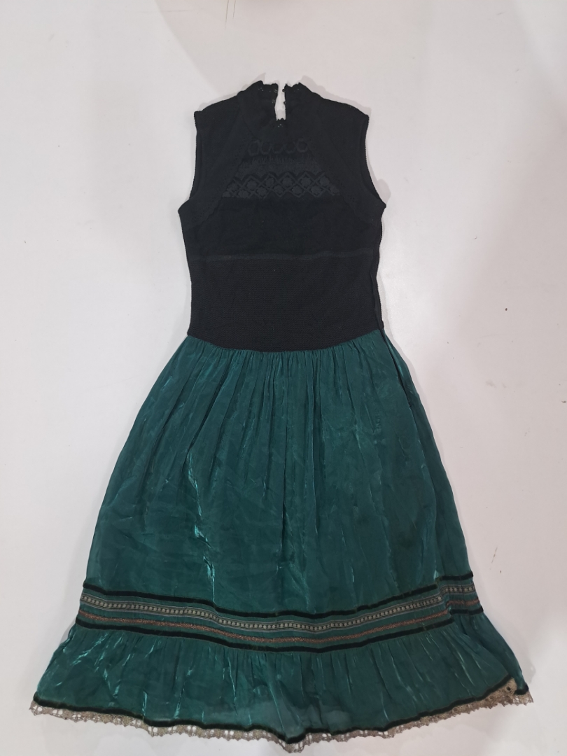 Robe midi sans manches