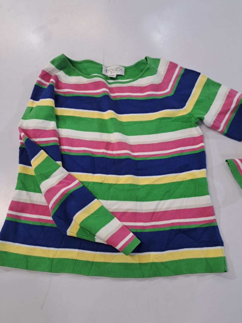 Gestreifter Strickpullover