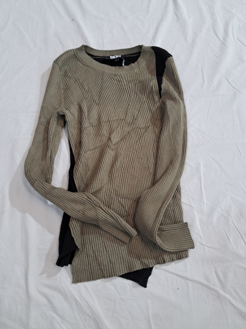 DKNY Ribbed Long Sleeve Top