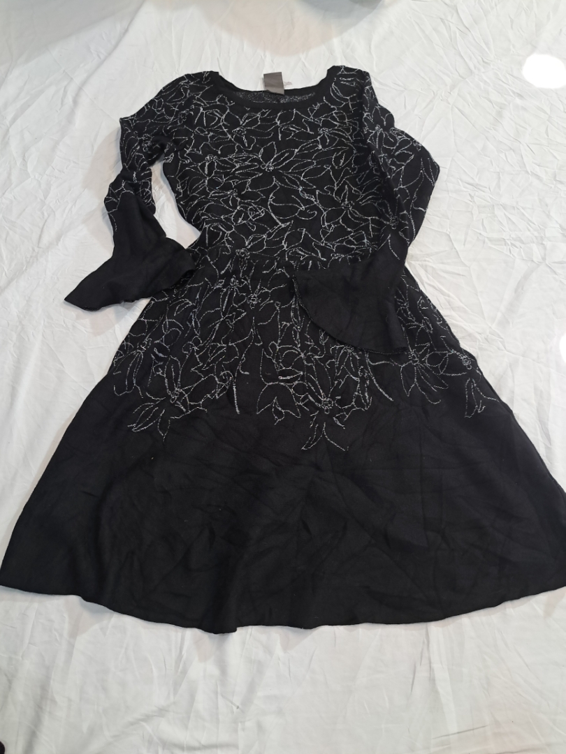 Taylor Black Floral Print Long Sleeve Dress