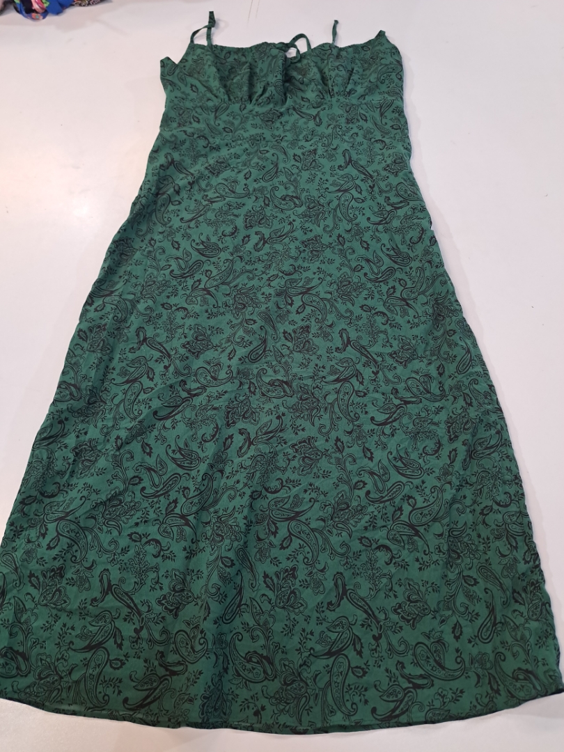 Grünes Paisleymuster Maxikleid