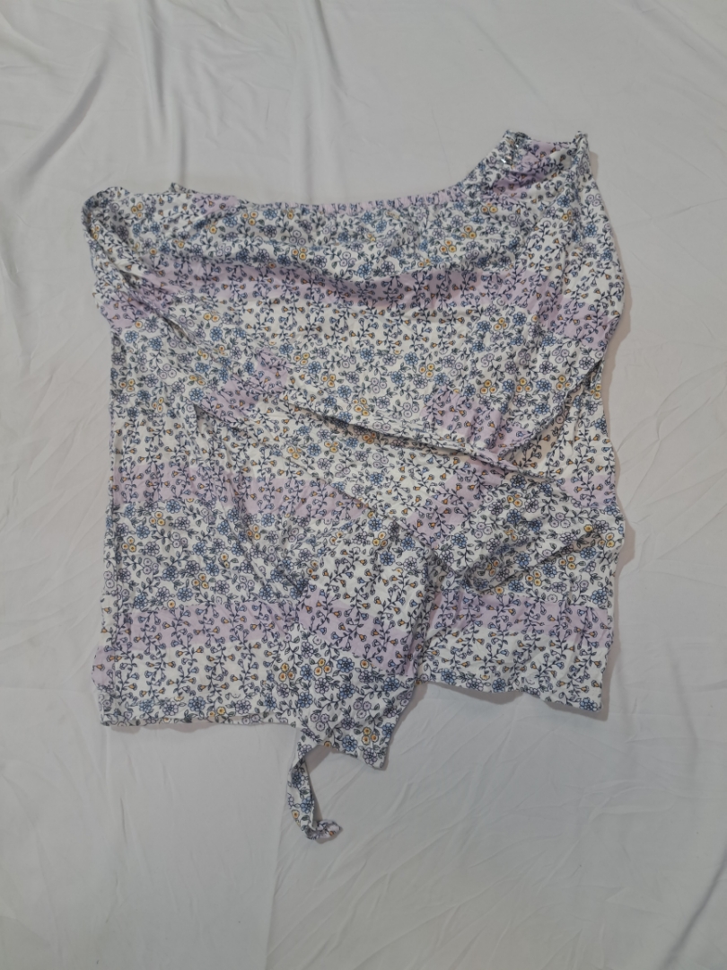 Floral Print Tie-Front Top