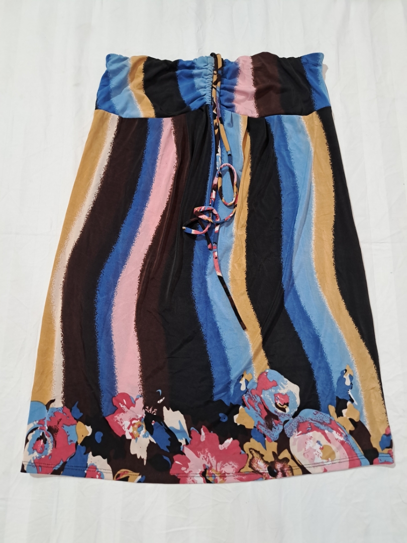 Annabelle Blumenmuster Röhren-Midi-Rock