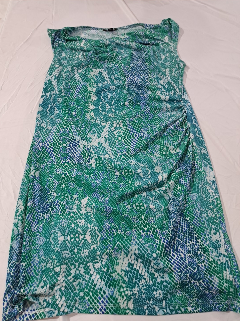 Robe sans manches George pour femmes