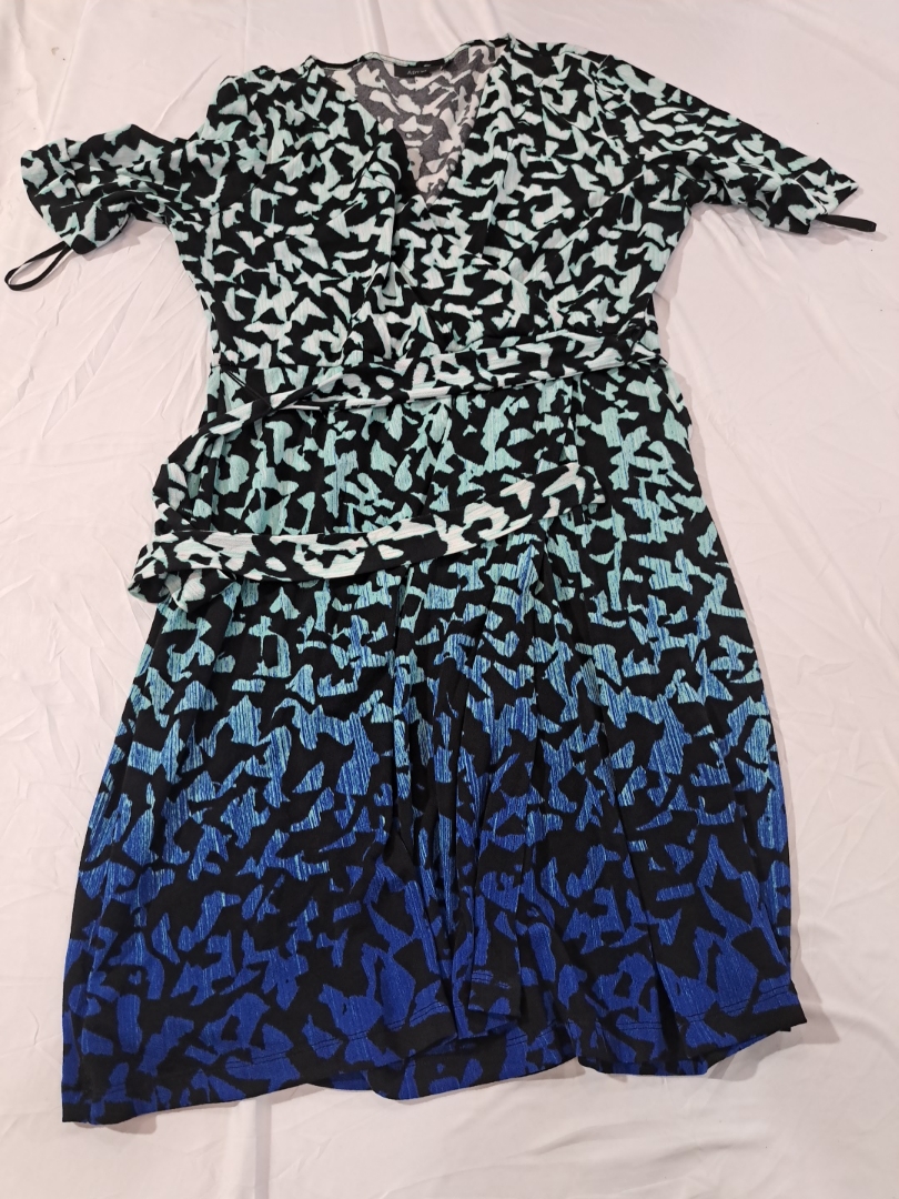 Vestido Midi Estampado Apt. 9