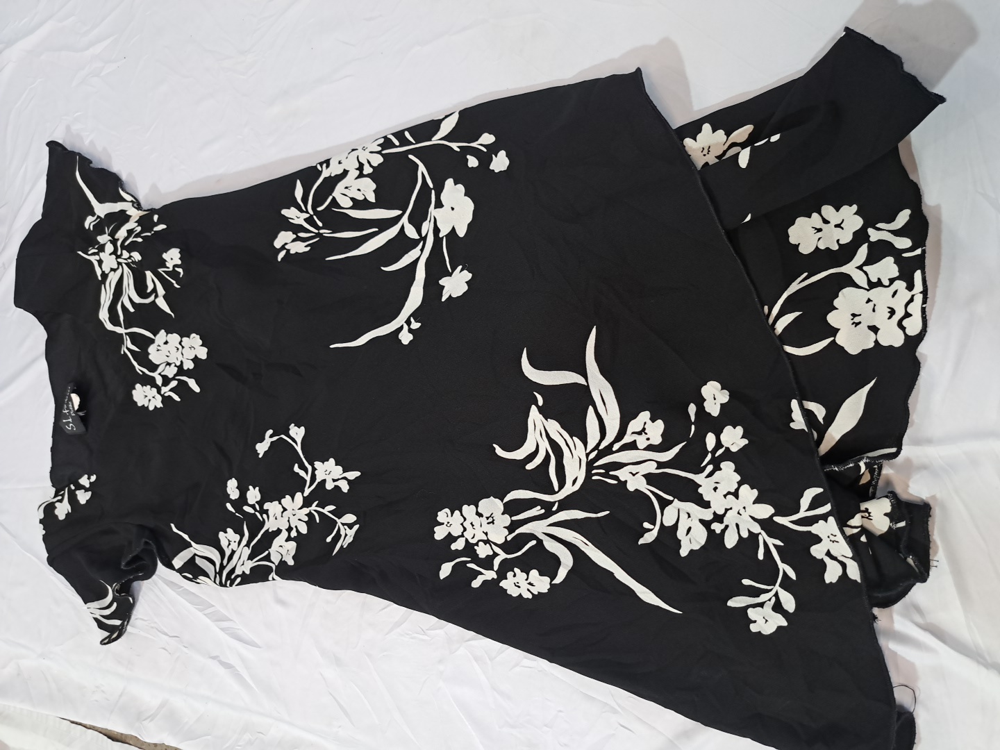 S.L. Fashions Petite Black Floral Dress