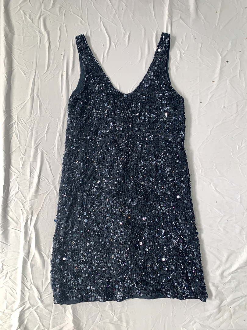 Vestido Mini de Lantejoulas French Connection