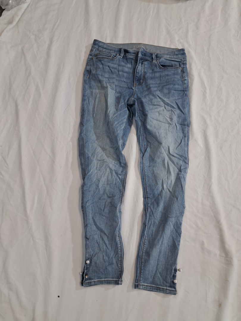 Women's Skinny Jeans with Pearl Detail