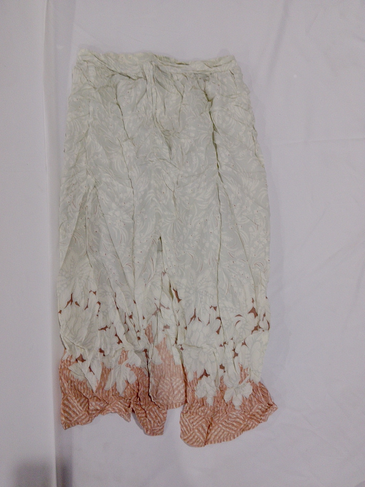 Gonna midi con stampa floreale di Barbara di Calif..