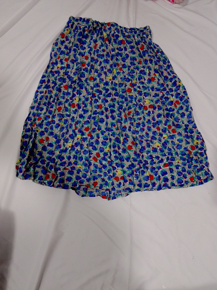 Andrea Petite Floral Print Midirock