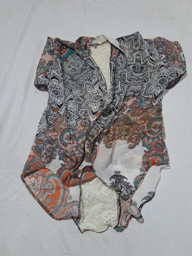 Charlotte Russe Paisley Print Blouse with Lace Tri..