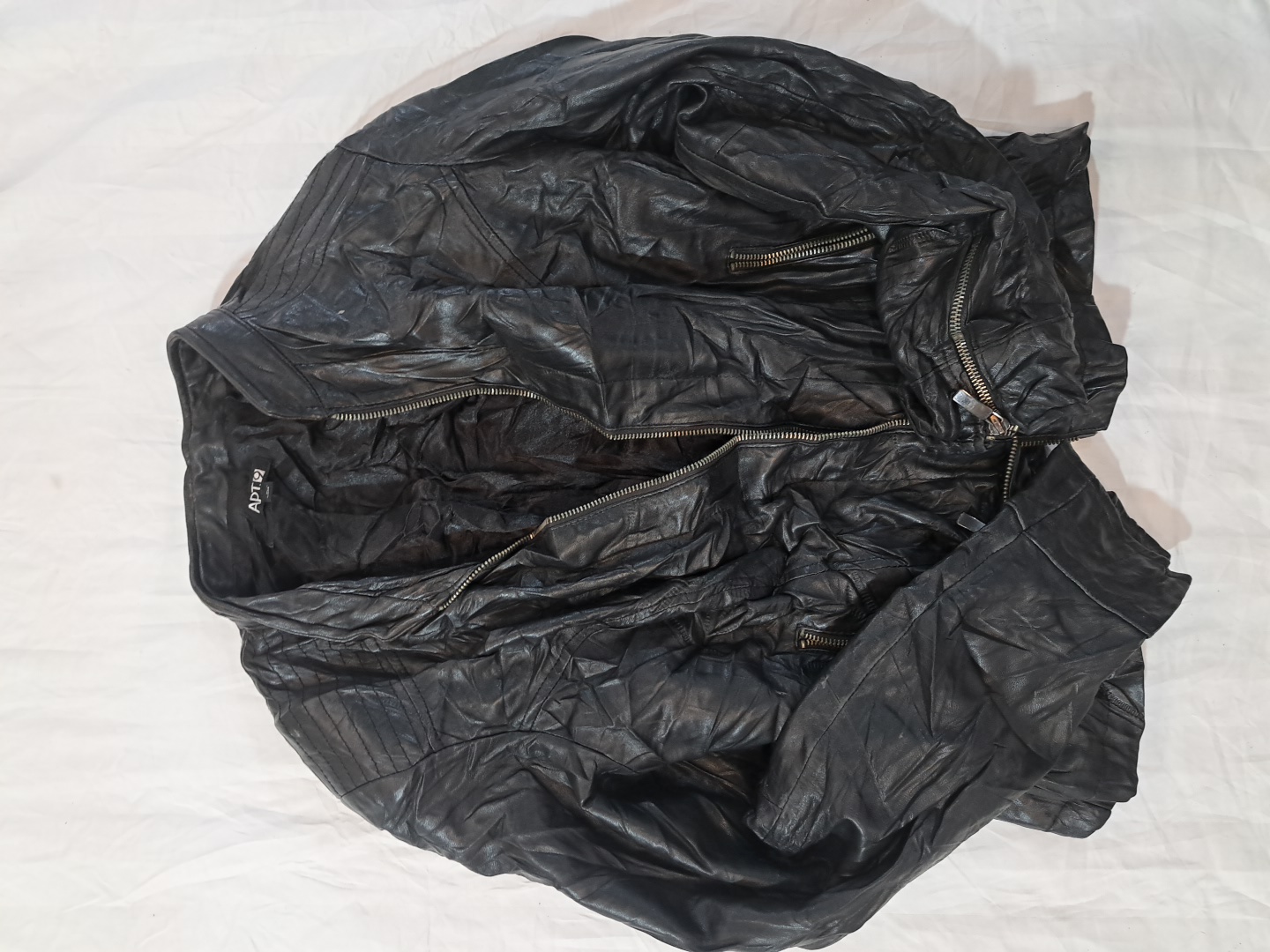 Jaqueta de Couro Preta APT. 9