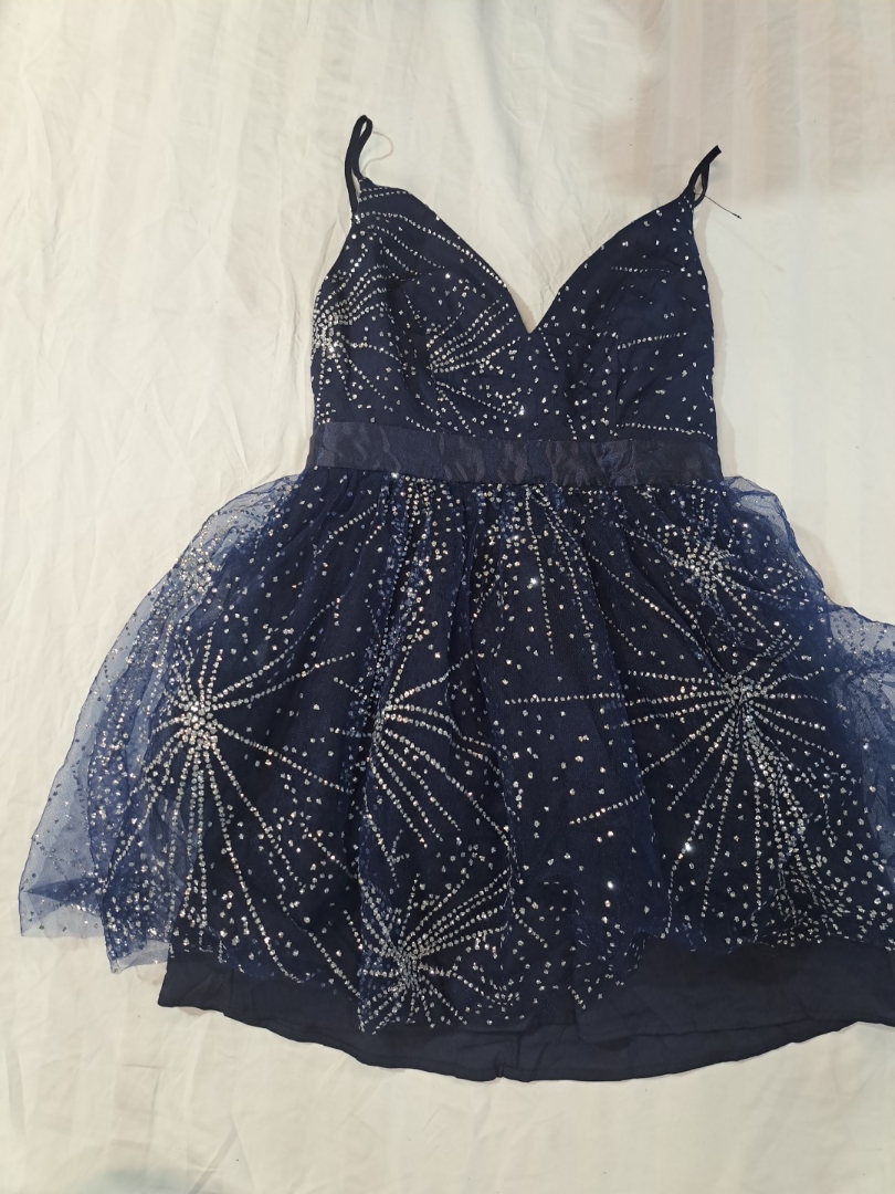 Robe de fête en tulle pailleté bleu marine Windsor