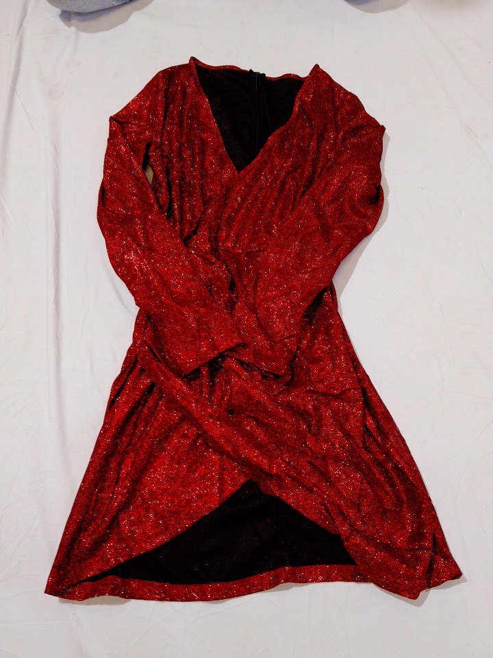 Robe mini à manches longues en paillettes rouges
