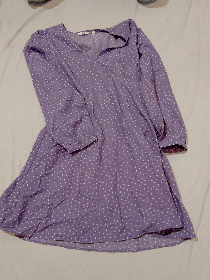 Robe longue à manches longues à pois violets UNIQL..