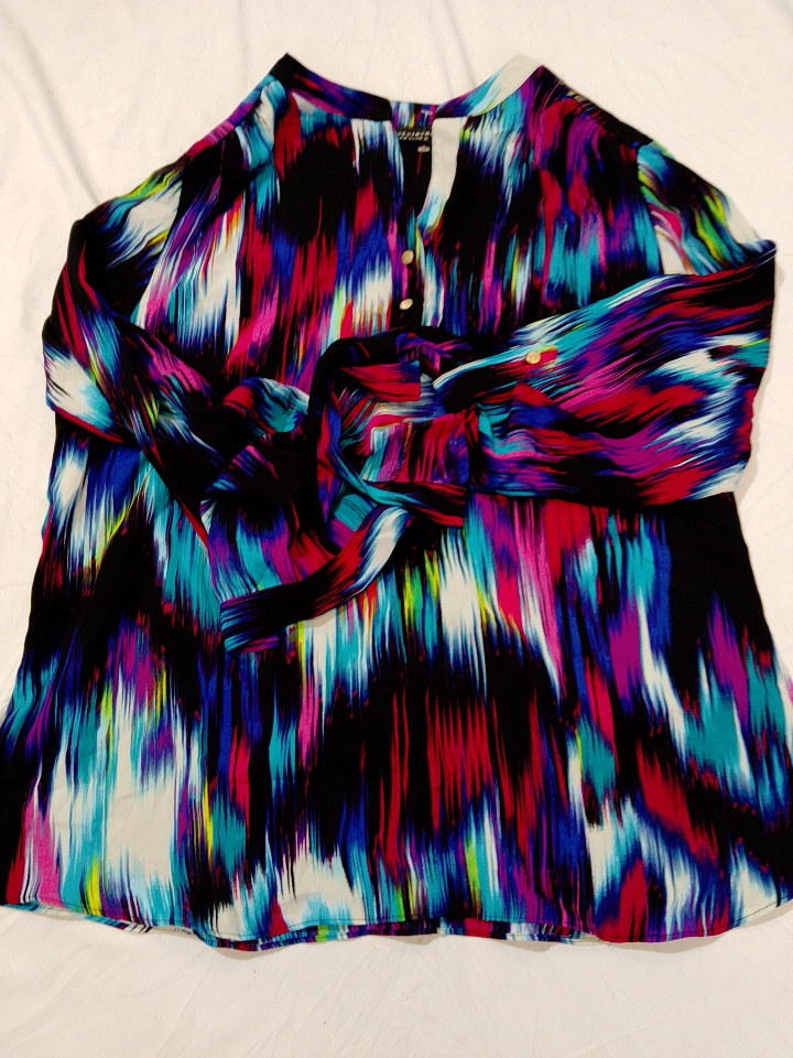 Multicolored Blouse with Knot Detail