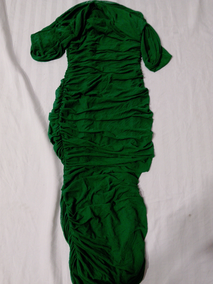 Robe froncée verte