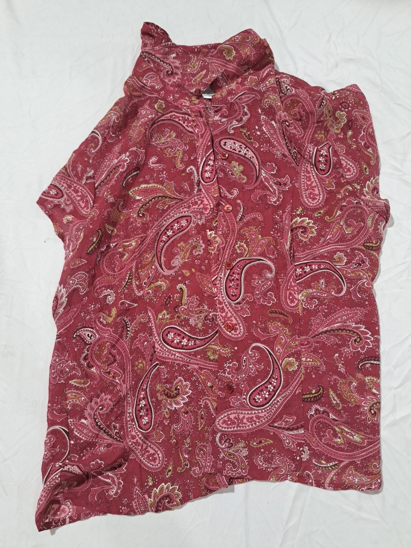 Blusa con stampa paisley