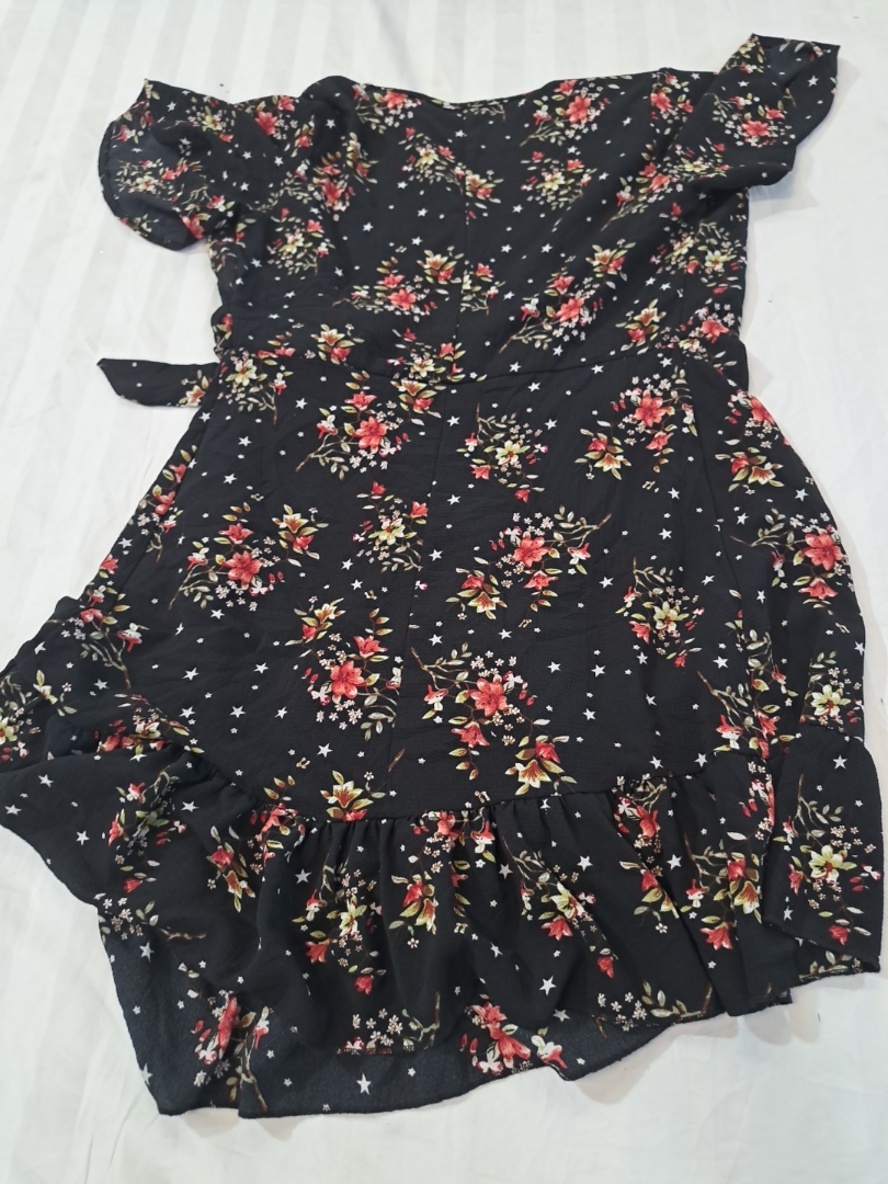 Macacão Floral Feminino