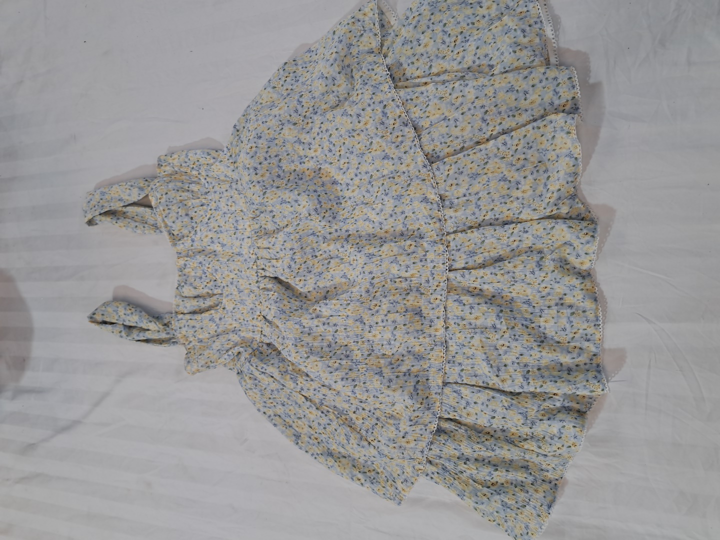 「ウィメンズ フローラル ティアード ミニ ドレス」