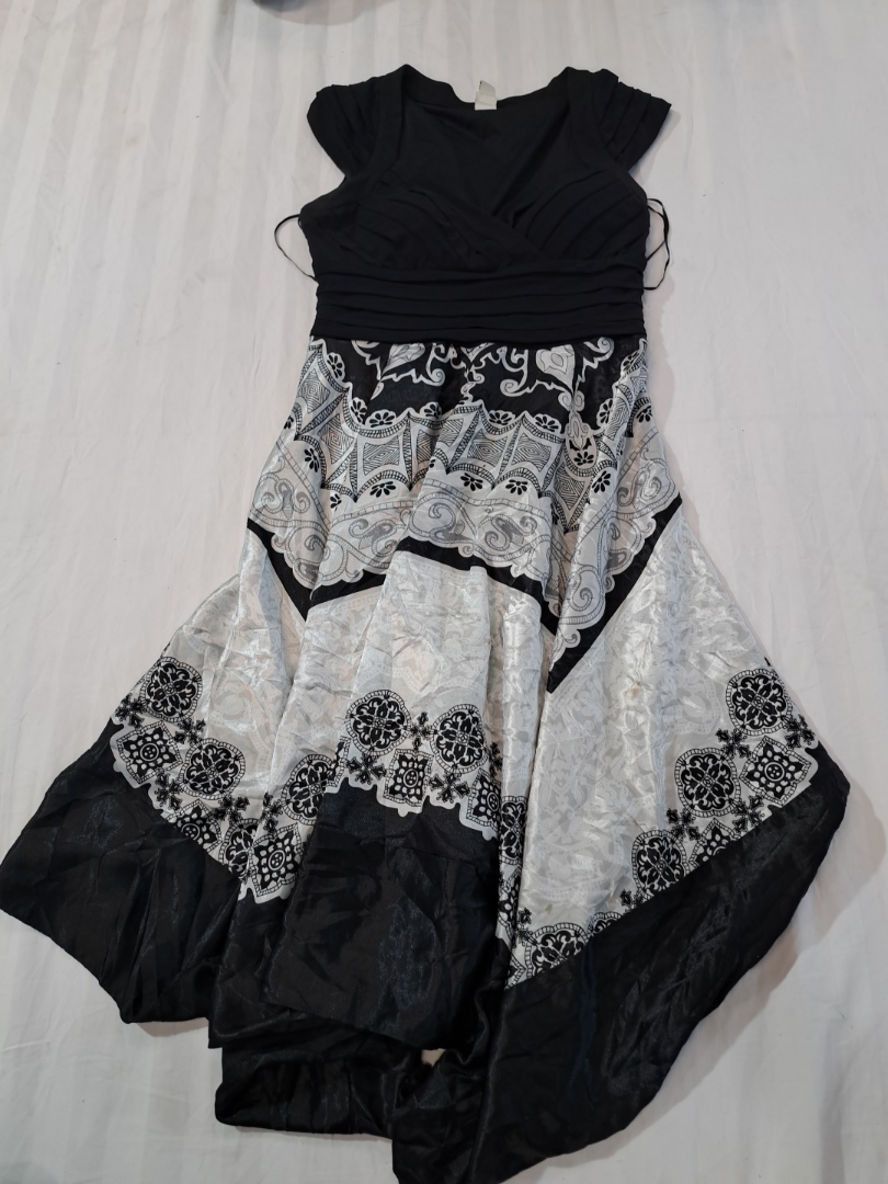 Sangria Black and White Dress